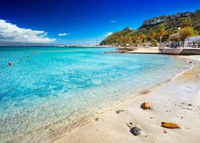 Poetto Lägenhet *