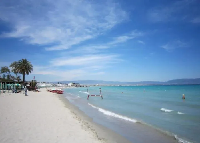 Poetto Lägenhet